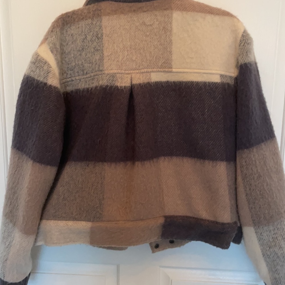 Jacket - Picture 5 of 6